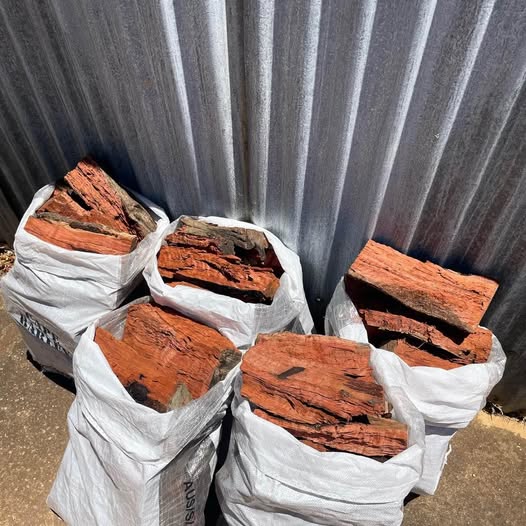 20 KG RED GUM FIREWOOD BAGS